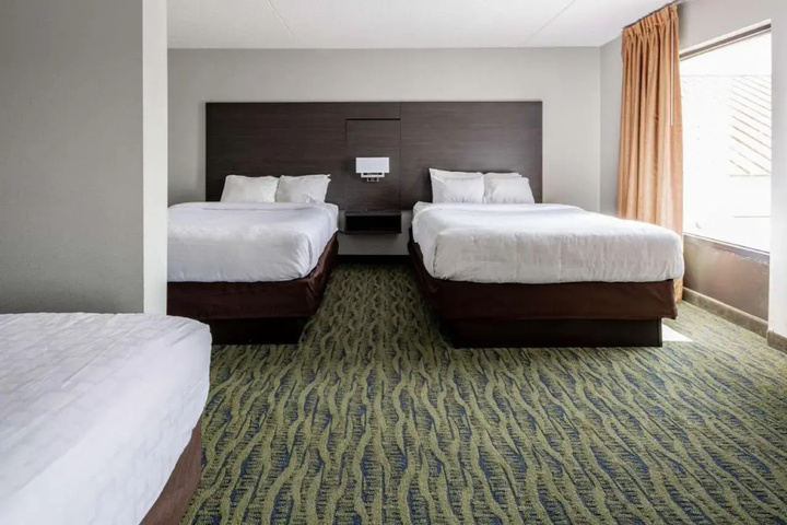 Room 3 of 25