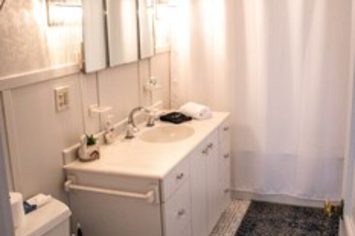 Room 12 of 52