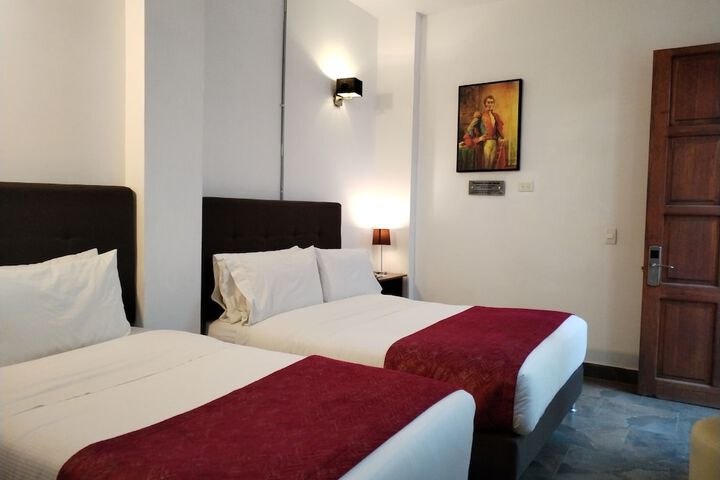 Room 9 of 91