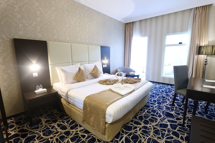 Room 2 of 39