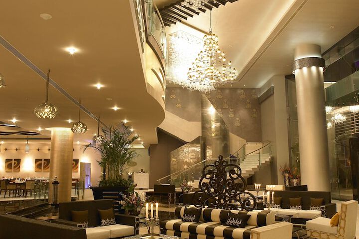 Hotel 2 of 133