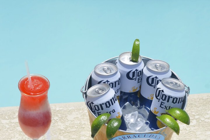 Poolside bar