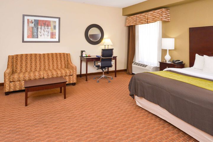 Room 60 of 102