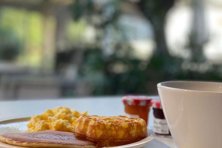 Breakfast/Coffee Service 110 of 209