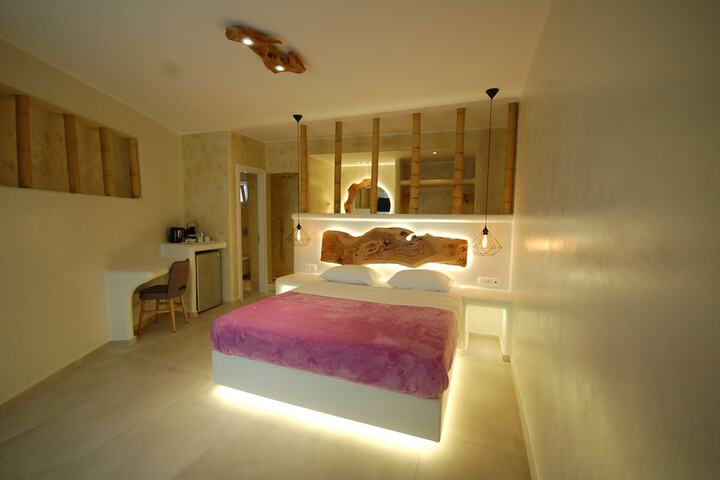 Room 14 of 53