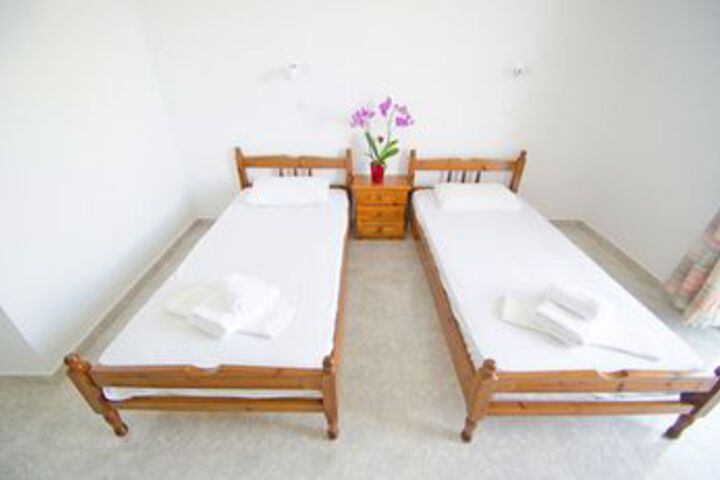 Room 16 of 24