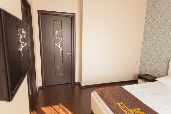 Room 51 of 67
