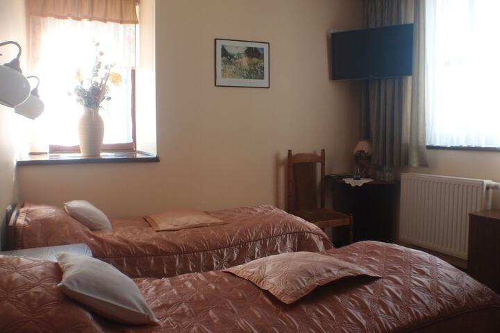 Room 10 of 61