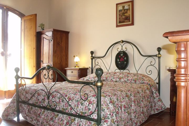 Room 9 of 39