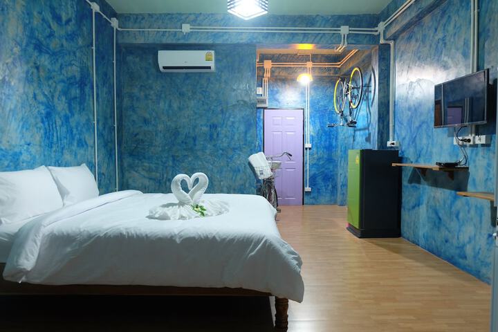 Room 7 of 56