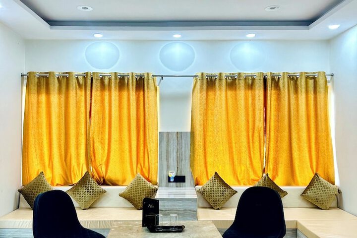 Room 5 of 23