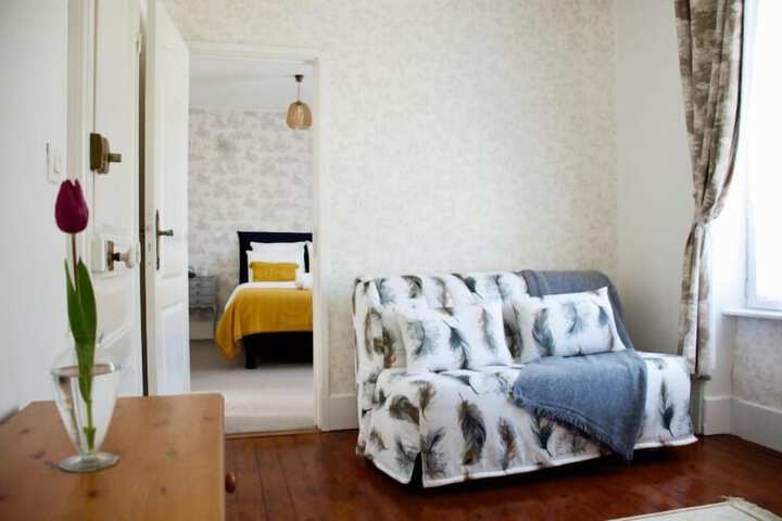Room 21 of 36