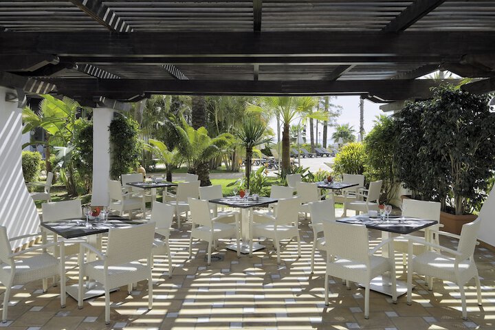 Dining 60 of 109
