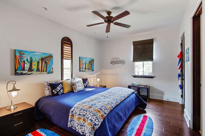 Room 3 of 35