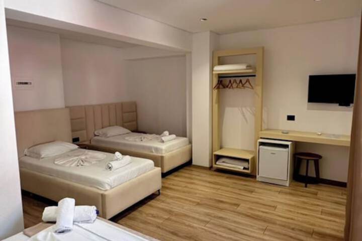 Room 26 of 68