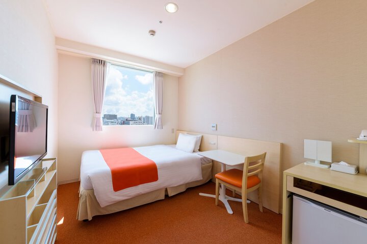 Room 30 of 96