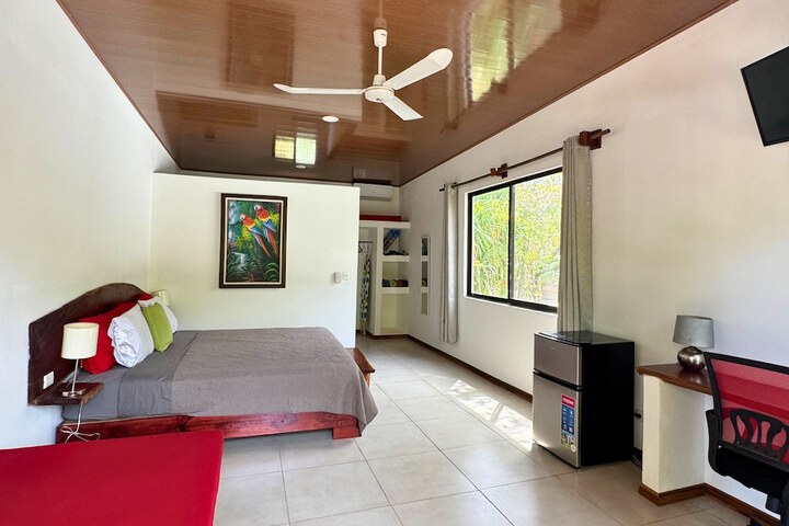 Room 19 of 193