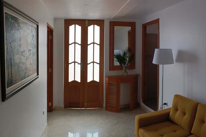 Room 13 of 40