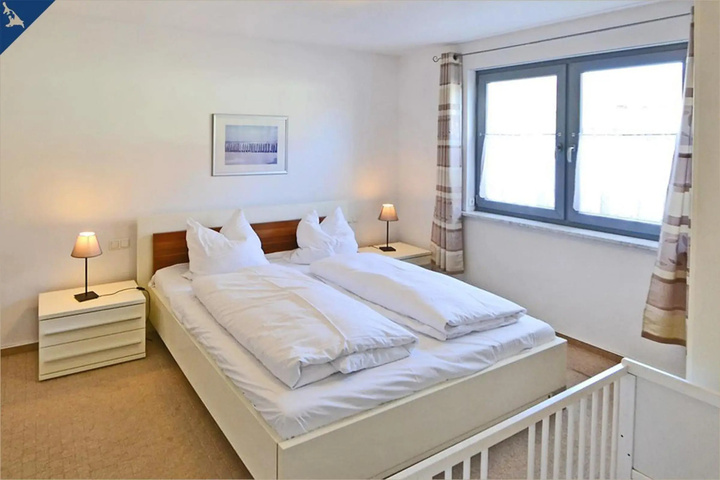 Room 2 of 11