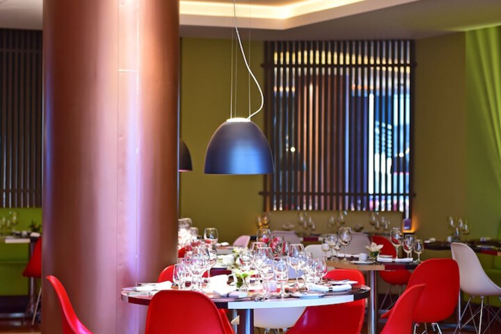 Dining 143 of 250