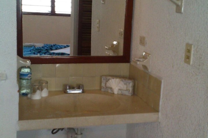 Room 40 of 64