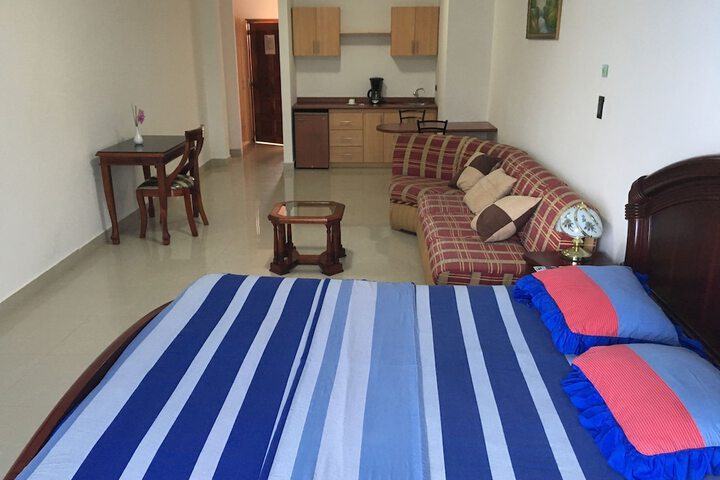Room 8 of 30