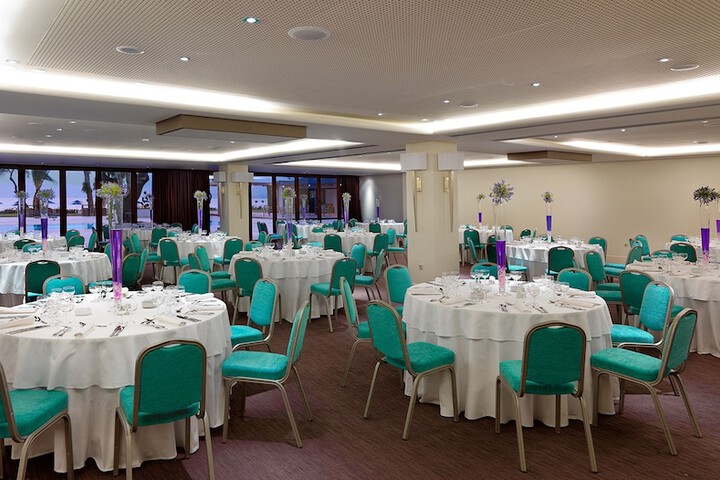 Ballroom/Hall 54 of 71