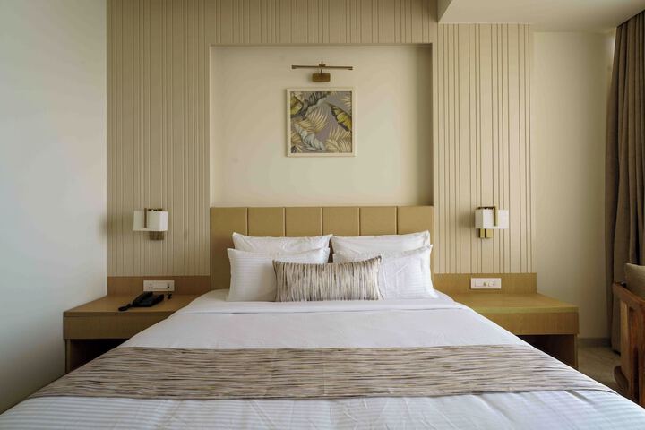 Room 30 of 97