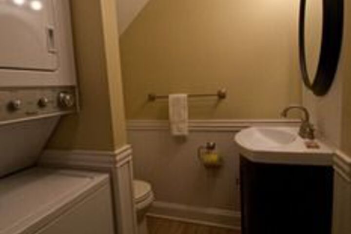 Room 12 of 21