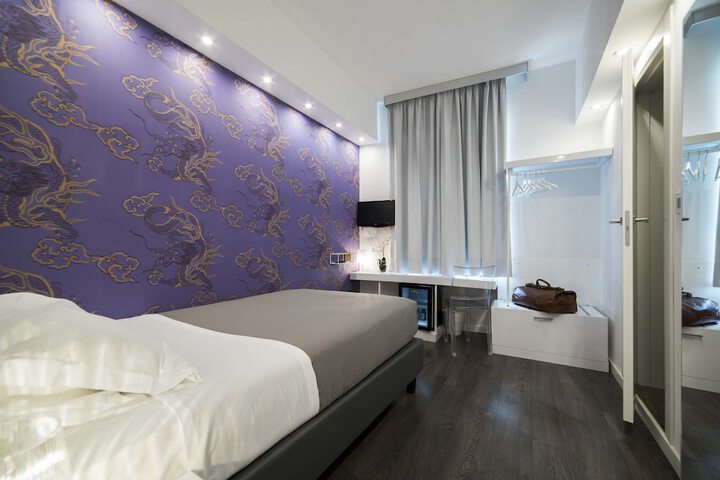 Room 6 of 47