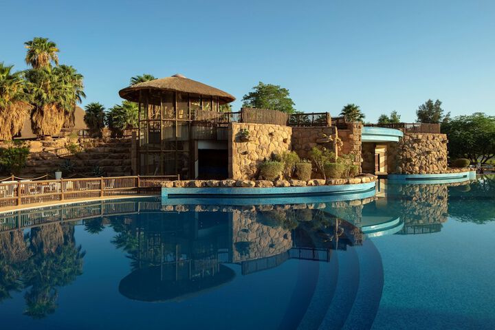 Pool 58 of 221