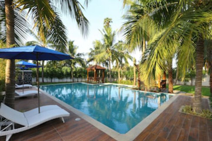 Pool 2 of 3
