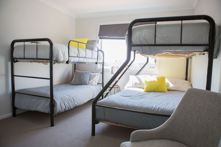 Room 8 of 35