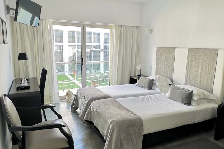 Room 3 of 31
