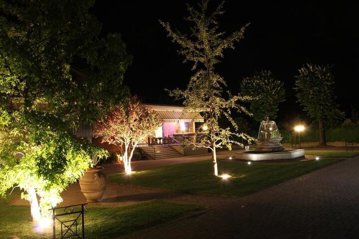 Hotel Exterior 22 of 40