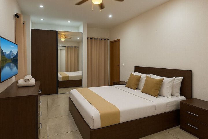 Room 8 of 27