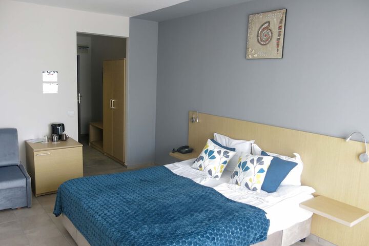 Room 5 of 41