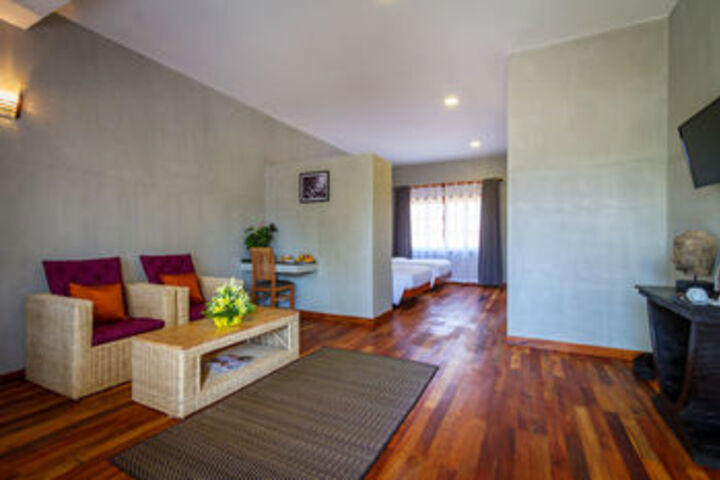 Room 42 of 95