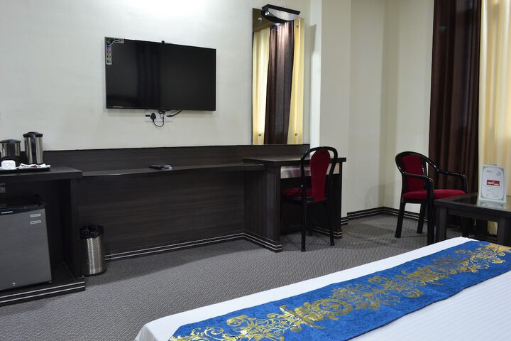 Room 17 of 42