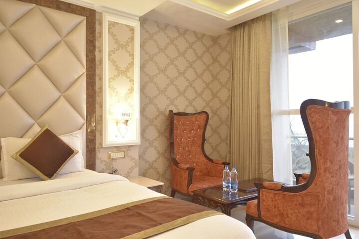Room 55 of 111