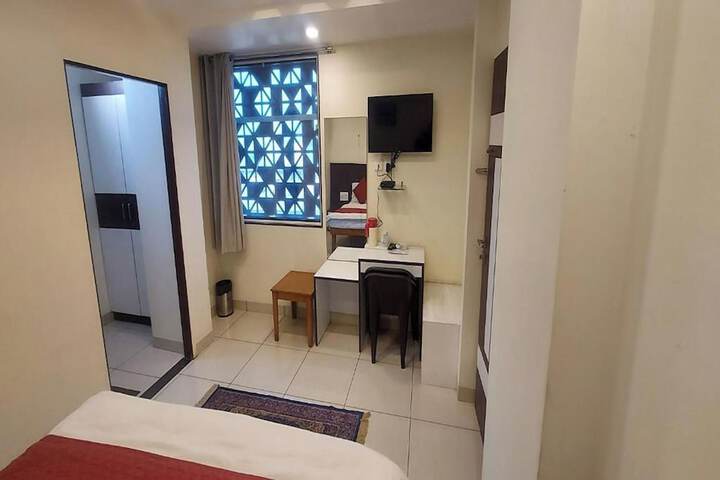 Room 20 of 25