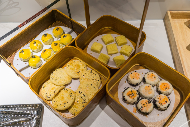 Jianguo Puyin Hotel (Xian Big Wild Goose Pagoda University of Technology Subway Station Branch)