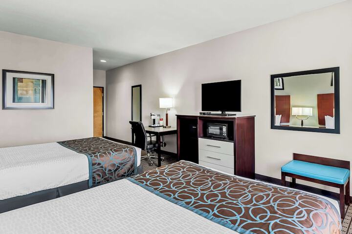 Room 9 of 25