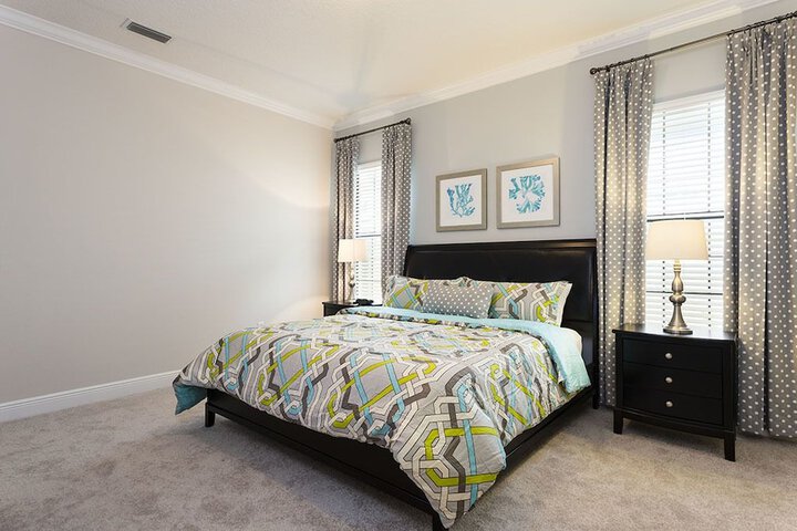 Room 6 of 34