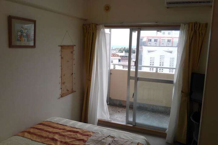 Room 3 of 38