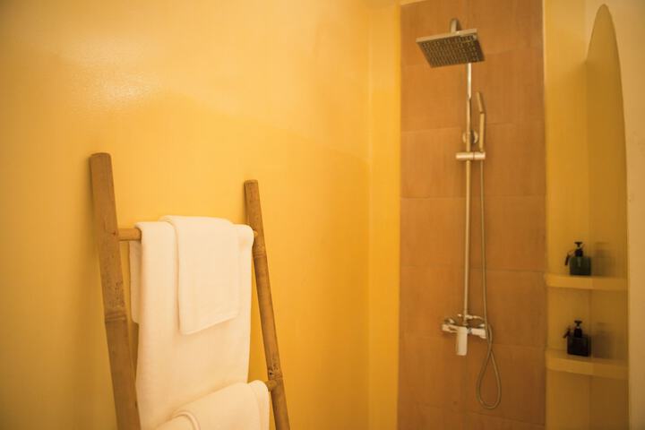 Room 74 of 129