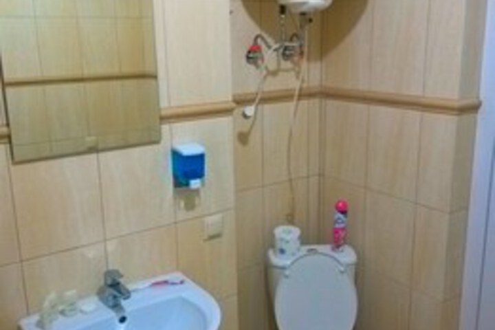 Room 7 of 72