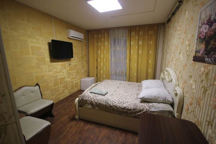 Room 16 of 33