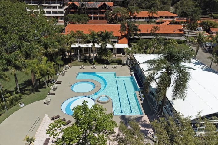 Pool 37 of 125