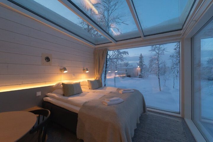 Room 6 of 74